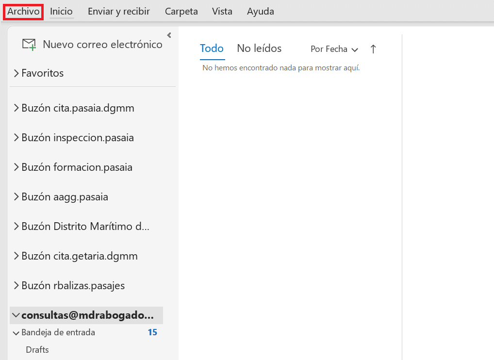 Configurar correo corporativo en Outlook 13 Hacer clic en archivo